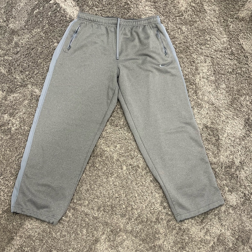 Nike Men's Gray Athletic Pants